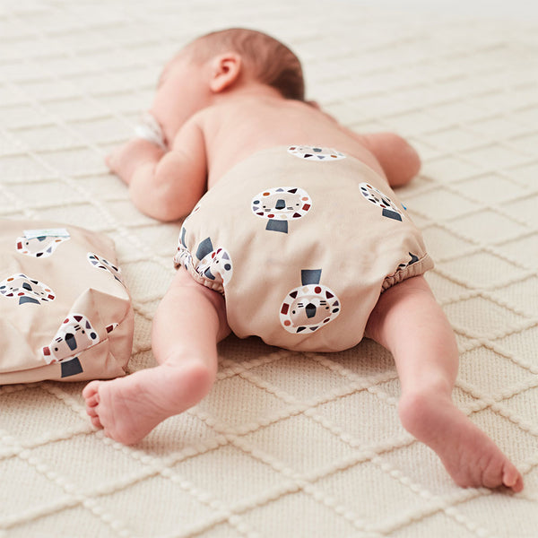 BLÜMCHEN AI2 Überhosen Newborn