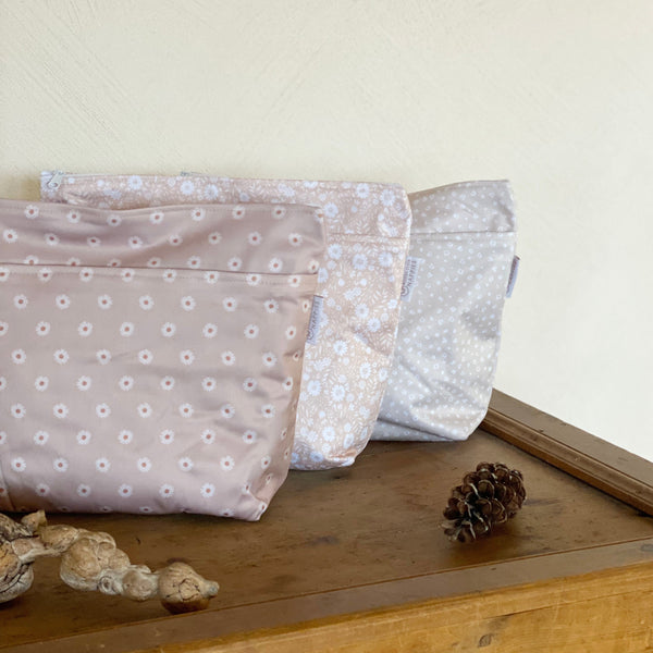 MODERNCLOTHNAPPIES Grab & Go Wetbag mit Trockenfach