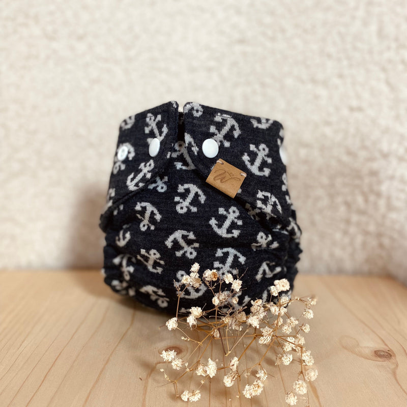 WickelArt Wollüberhose Mini Chliine Matros vorne