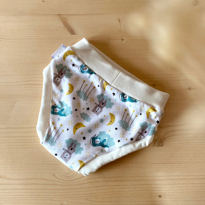 PetitLulu Fluffy Organic Trainingspants back - good night