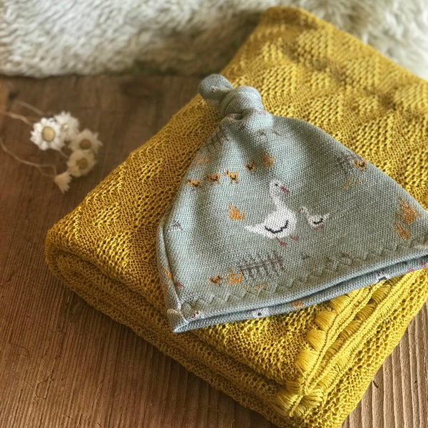 Babydecke mit Mützchen