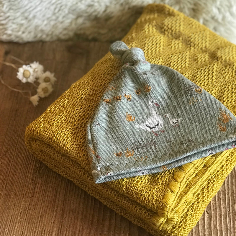 Babydecke mit Mützchen